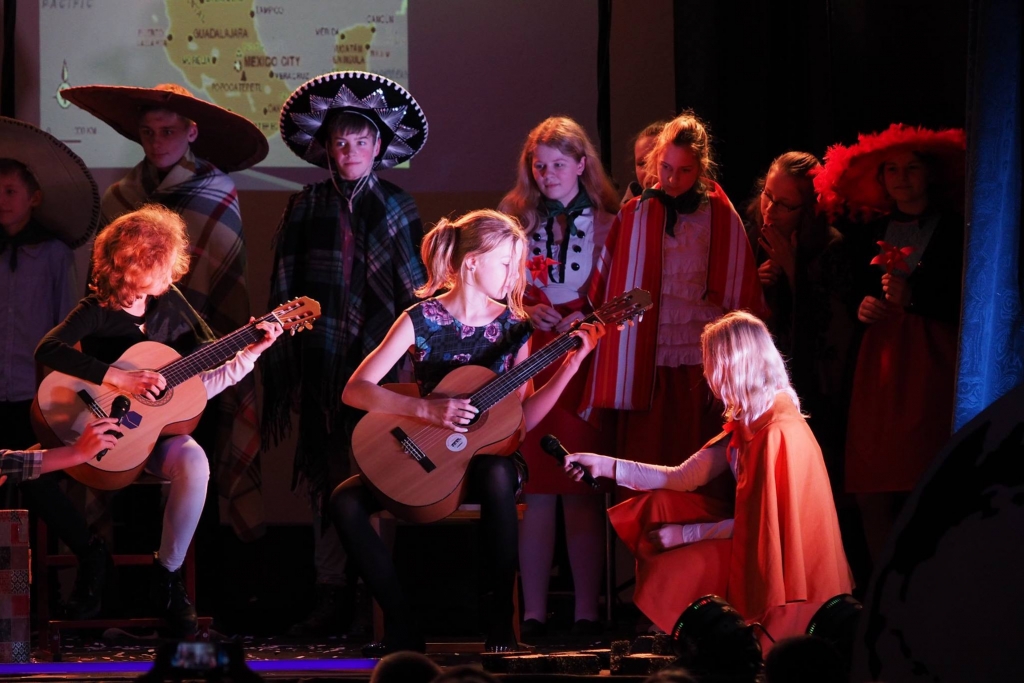 10387103_775739112531235_6579509816361724486_o