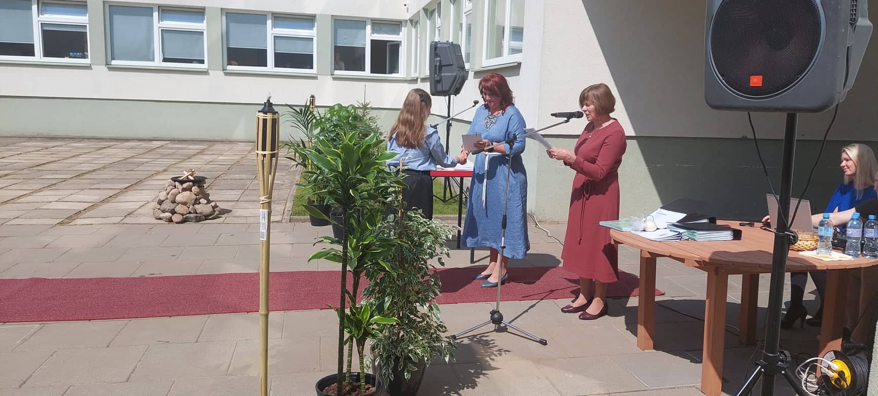 285852968_1787651234919566_3231118835059501373_n