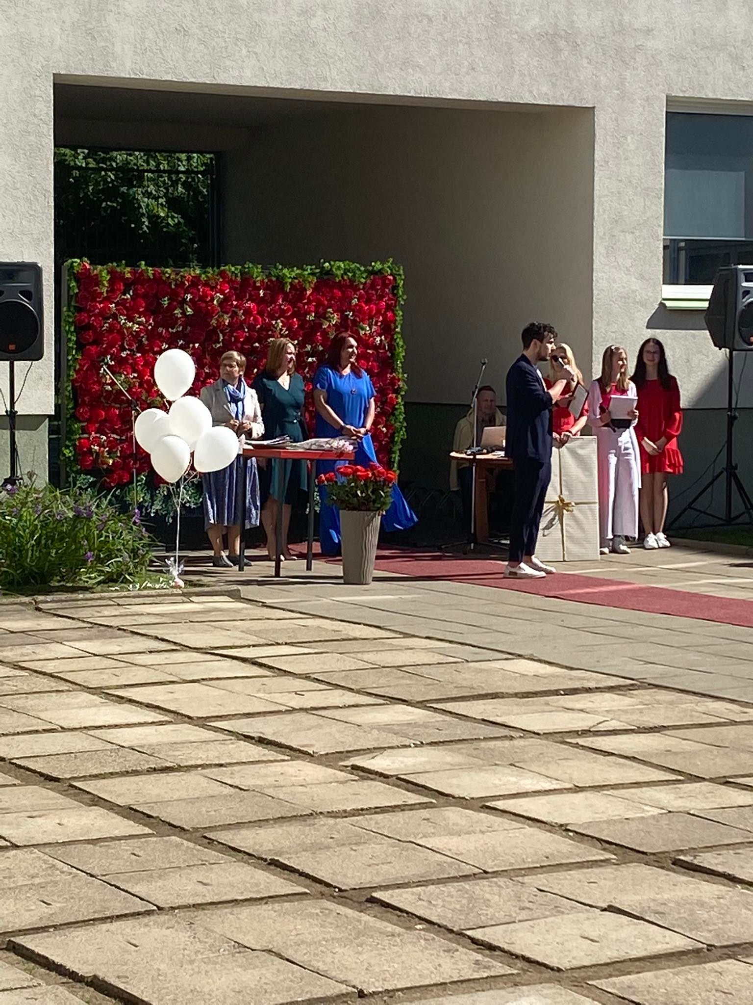 287665512_460091422784224_1541634102911248259_n