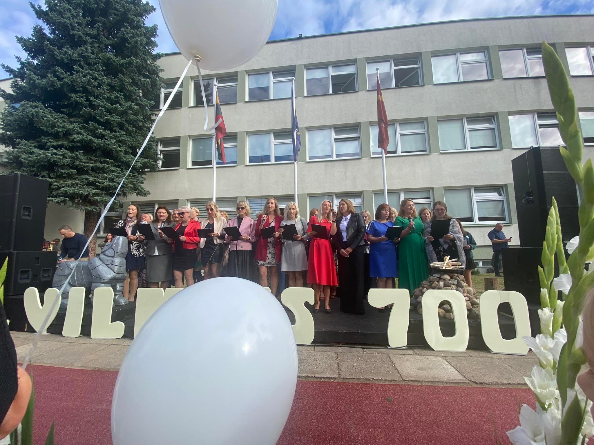 301492989_1428050967607043_1875177215624127143_n