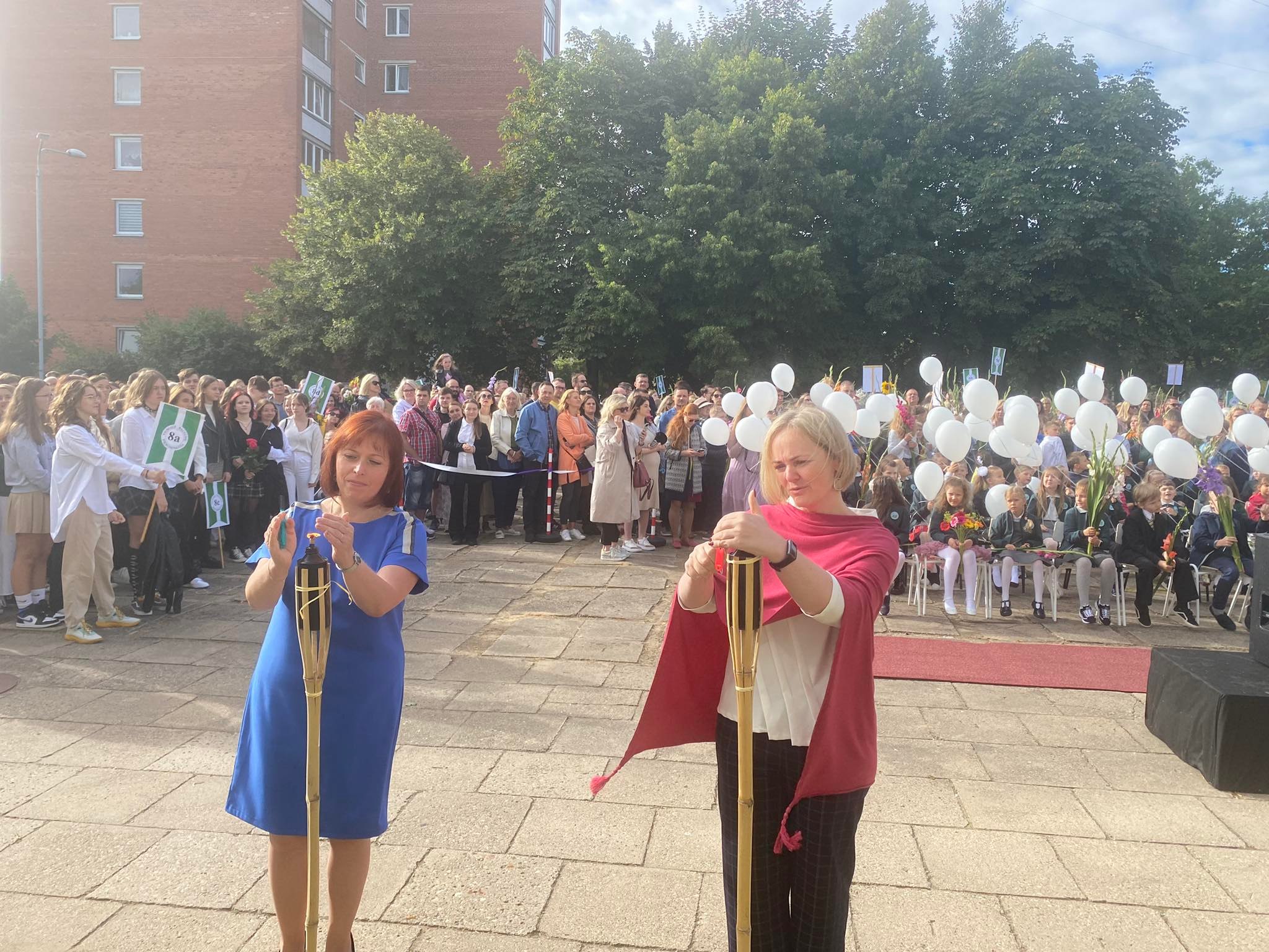 301589809_437793448156393_550023682697455487_n